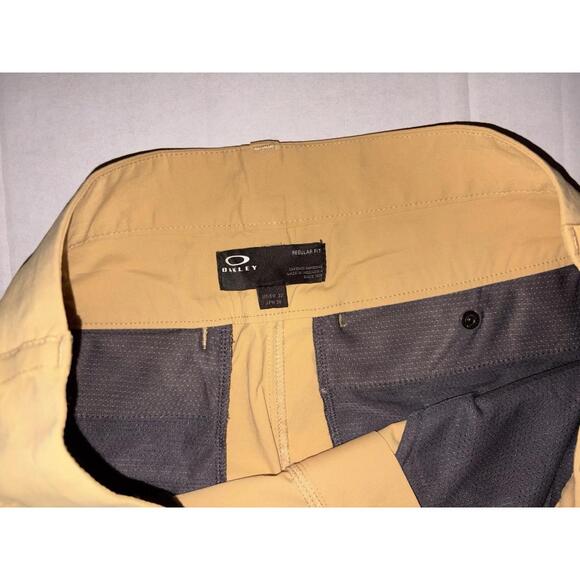 Oakley Men’s Perf Terrain Beige Golf Pants Sz 32X32 NWT - Picture 5 of 9
